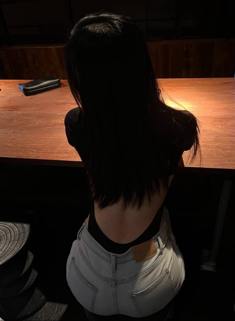 美女 (3).png