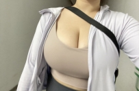安全帶係好 出門  #巨乳 #大奶 #奶子