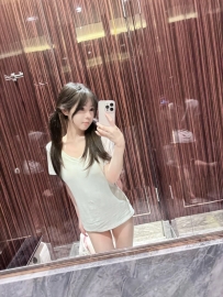 嫩妹第一次兼職  有人帶走她嗎？