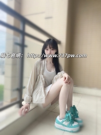 舞蹈老師   身材曲線超讚，氣質姐姐