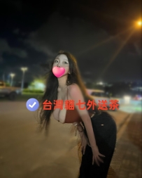 騷 實在是騷 浴室用奶子幫你洗澡按摩